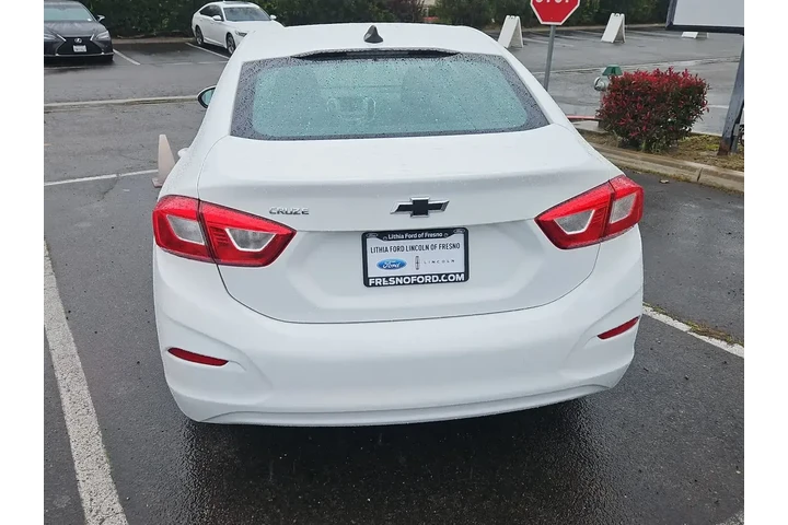 $10500 : Chevrolet Cruze 2017 LS Auto image 7