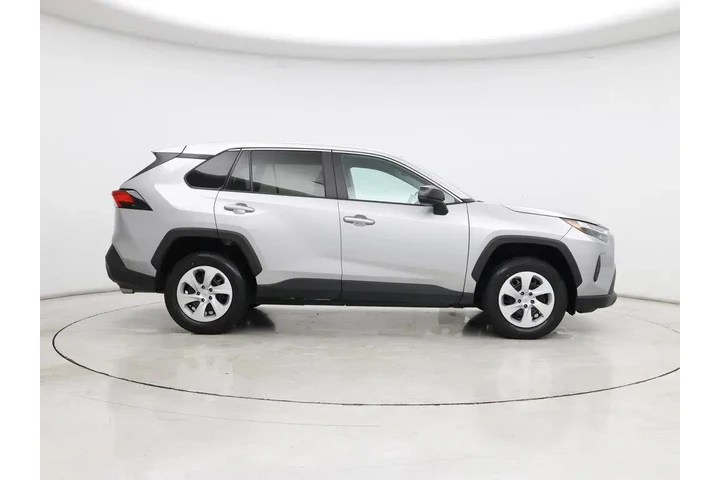 $26998 : Toyota RAV4 2024 AWD LE 4dr image 7
