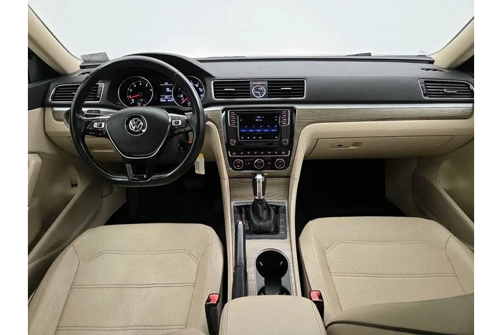 $13599 : Volkswagen Passat 2016 1.8T image 9