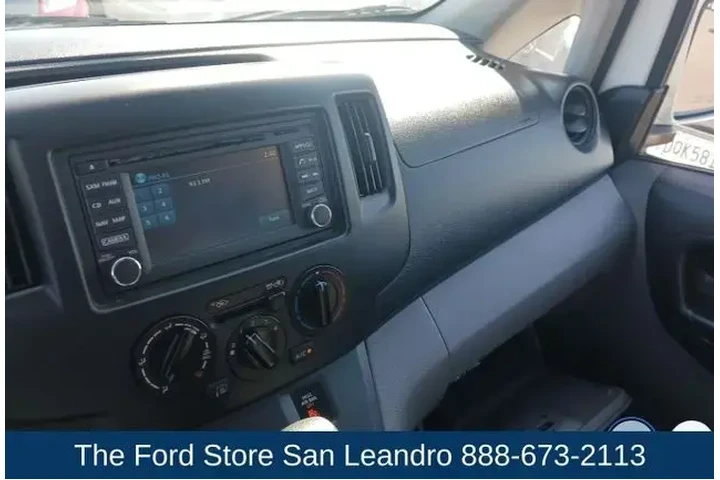 $18950 : Nissan NV200 2019 S 4dr Carg image 4
