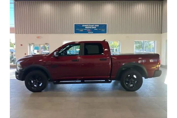 $25900 : Ram 1500 Classic 2021 4x4 SL image 8