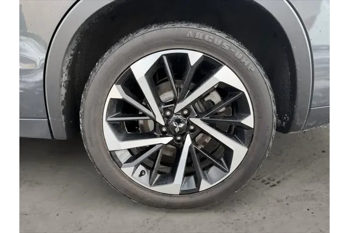 $28798 : Mitsubishi Outlander 2024 AW image 9