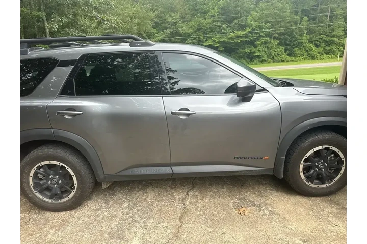 $28657 : Nissan Pathfinder 2023 AWD R image 2