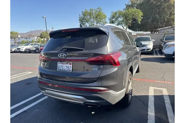 $18900 : Hyundai SANTA FE 2022 AWD SE image 3