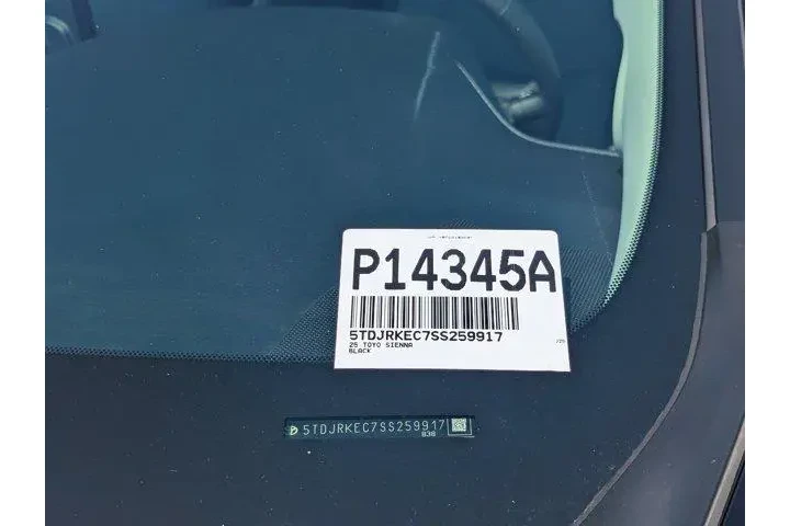 Toyota Sienna 2025 XLE 8-Pas image 5