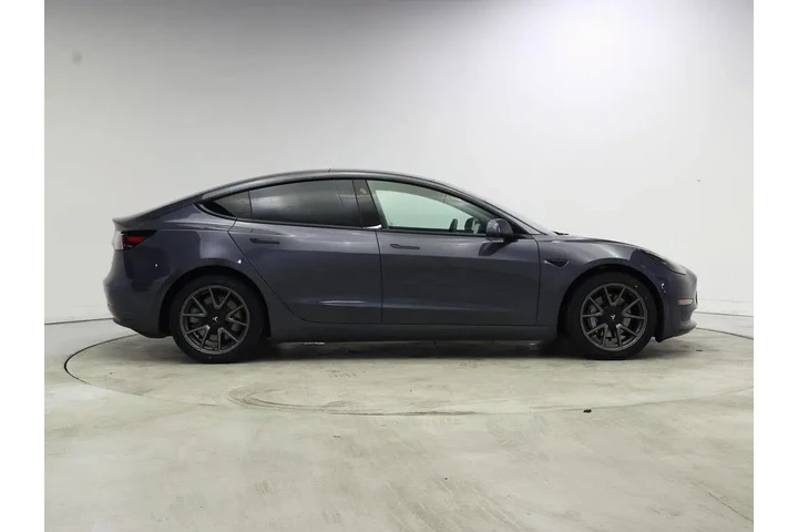 $27998 : Tesla Model 3 2022 AWD Long image 7