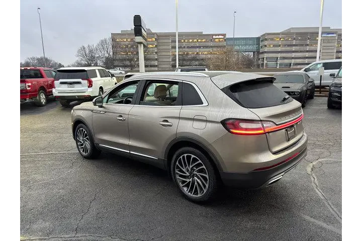 $17985 : Lincoln Nautilus 2019 AWD Re image 5