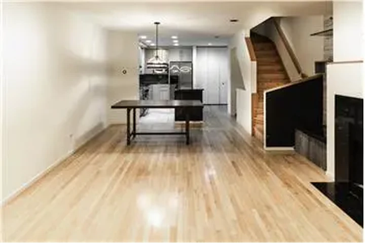 $5320 : Rental property with 2 bedro image 2