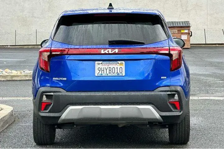 $21700 : Kia Seltos 2024 AWD LX 4dr S image 8