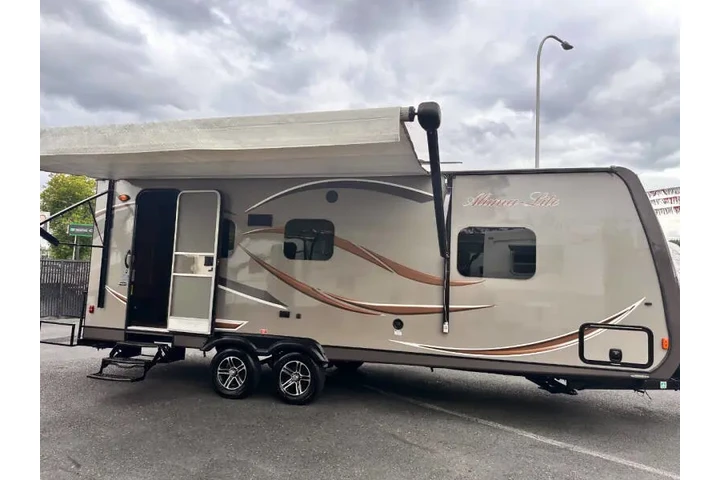$16900 : 2014 Holiday Rambler ALUMA-LI image 4