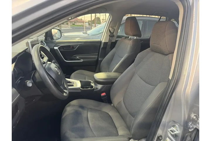 $27119 : Toyota RAV4 2024 LE 4dr SUV image 9
