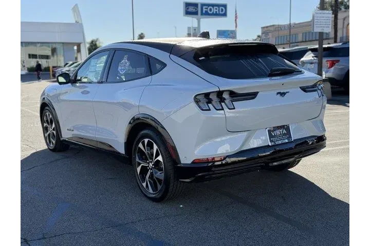 $34050 : Ford Mustang Mach-E 2023 AWD image 5