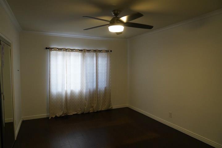 $2700 : RENT IN HUNTINGTON PARK image 3