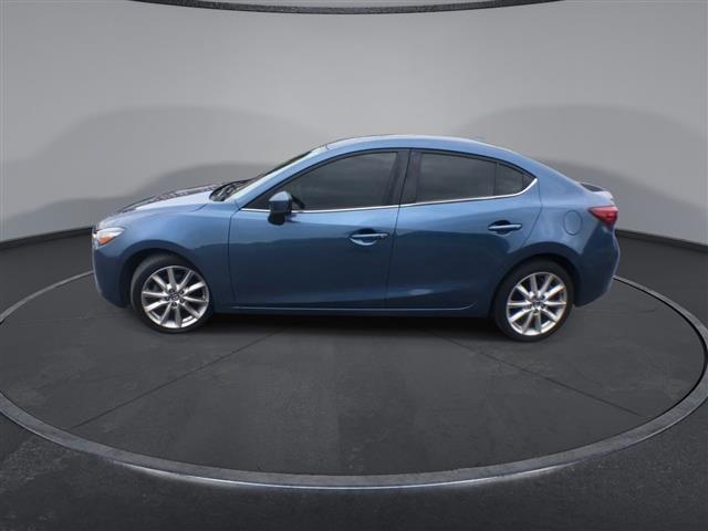 $11000 : PRE-OWNED 2017 MAZDA3 4-DOOR image 5