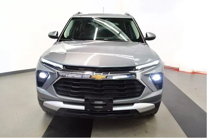 $22994 : Chevrolet Trailblazer 2025 4 image 3