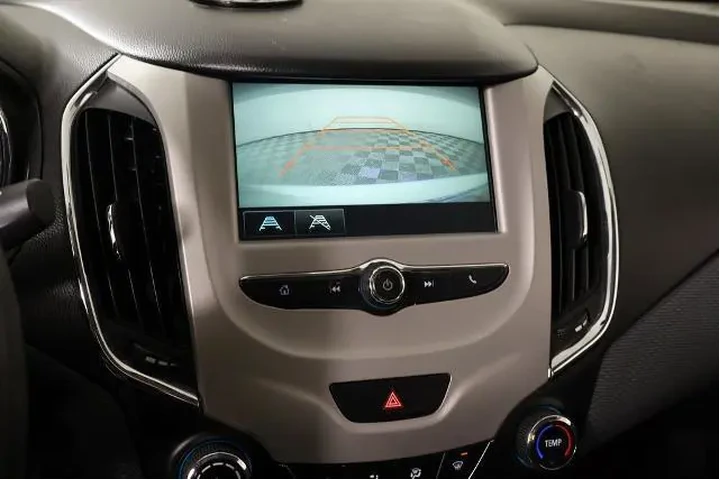 $9622 : Chevrolet Cruze 2018 LS Auto image 6