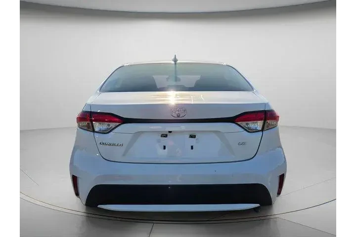 $17991 : Toyota Corolla 2021 LE 4dr S image 5