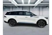 $39795 : Lincoln Aviator 2021 AWD Res thumbnail