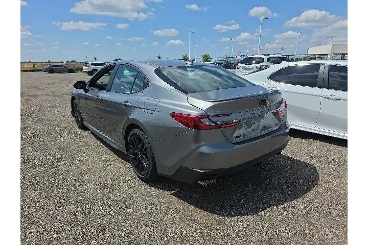 $38900 : Toyota Camry 2026 SE 4dr Sed image 4