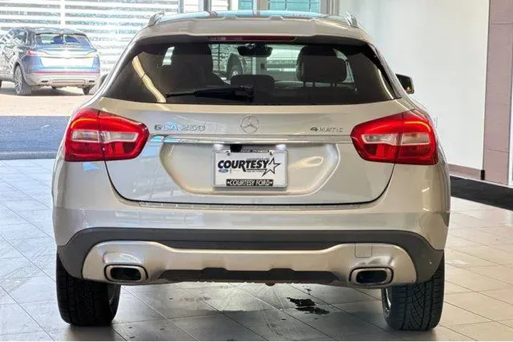 $16748 : Mercedes-Benz GLA 2018 AWD G image 5