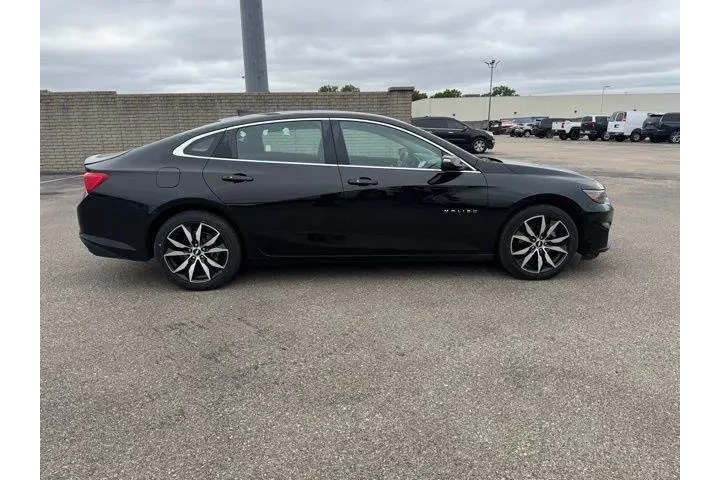 $16982 : Chevrolet Malibu 2018 LT 4dr image 8