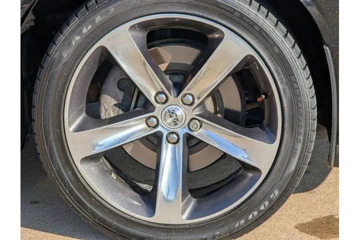 $15587 : Dodge Challenger 2014 SXT 2d image 9