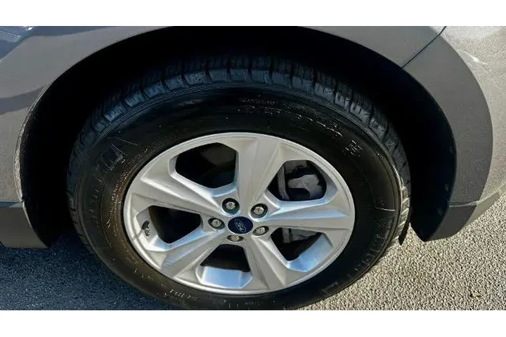 $22003 : Ford Edge 2022 AWD SE 4dr Cr image 5