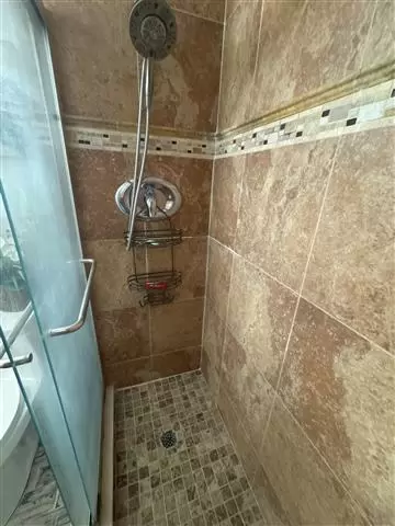 $750 : Cuarto con baño privado image 7