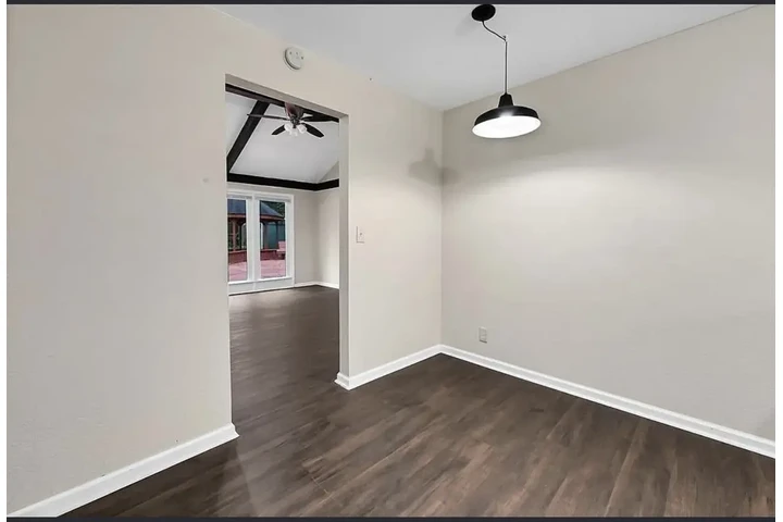 $1000 : 3 dormitorios 2 remodel Housto image 5