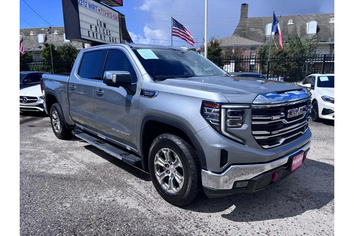 2023 GMC Sierra 1500 4WD Crew image 3