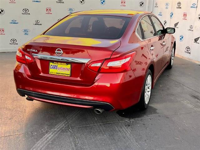 $10995 : Used 2016 Altima 4dr Sdn I4 2 image 3