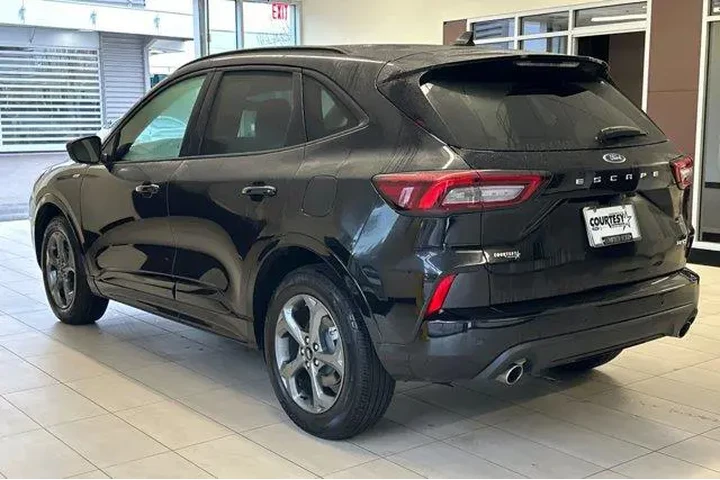 $23632 : Ford Escape 2023 AWD ST-Line image 6