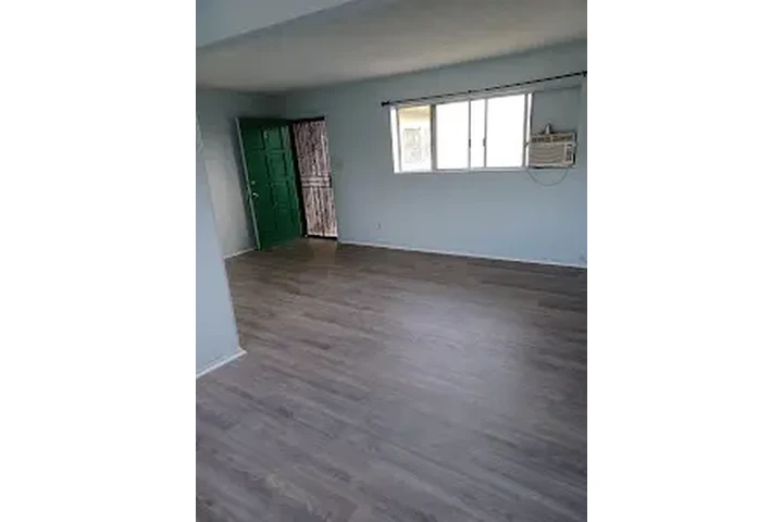 $1900 : BELL GARDENS RENTO APTO. image 2