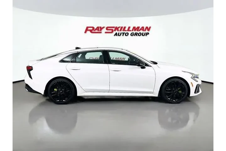$33988 : Kia K5 2025 GT 4dr Sedan image 8