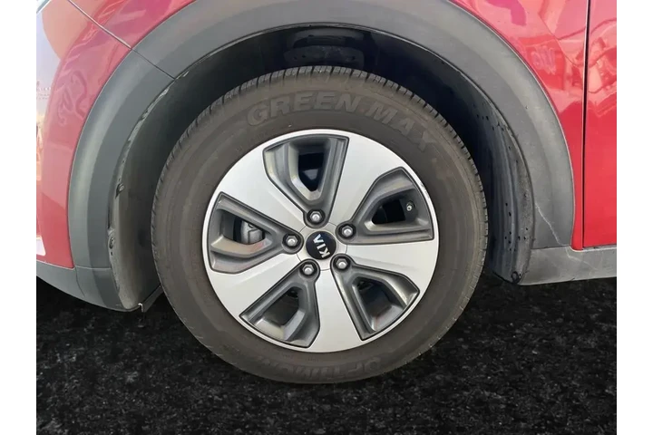 $13000 : Kia Niro 2017 FE 4dr Crossov image 6