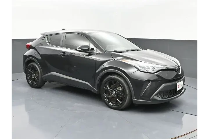 $23995 : Toyota C-HR 2022 Nightshade image 2