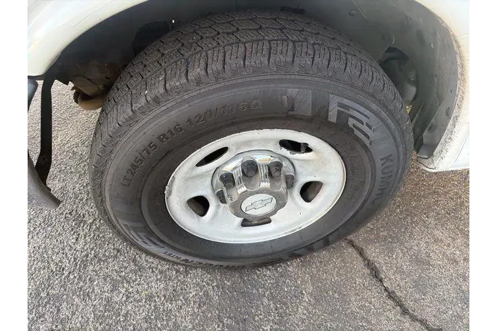 $18799 : Chevrolet Express 2012 LT 35 image 9