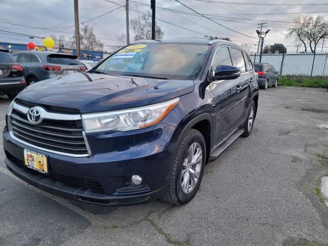 $17999 : 2015 Highlander XLE image 5