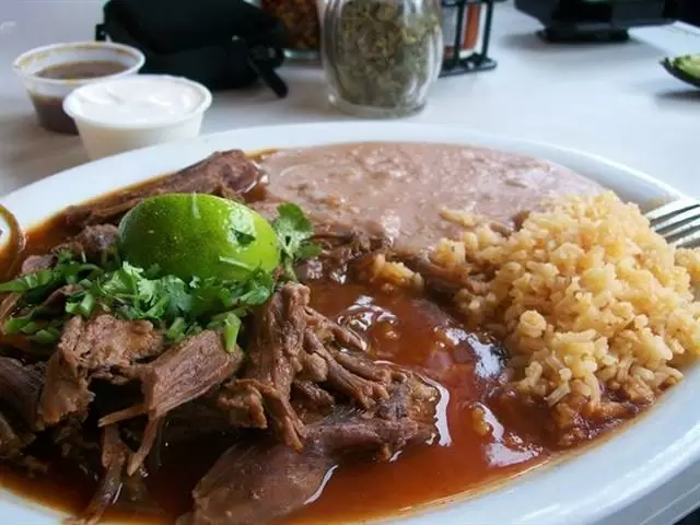 Birria de res $10.50 x persona image 1