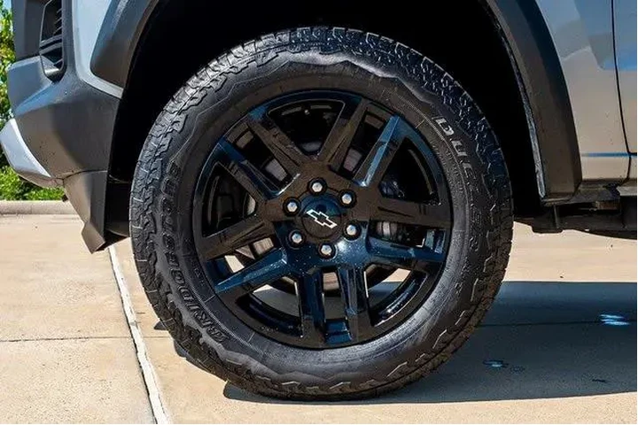 $35701 : Chevrolet Colorado 2024 4x4 image 6