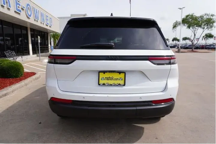 $32725 : Jeep Grand Cherokee 2024 4x2 image 5