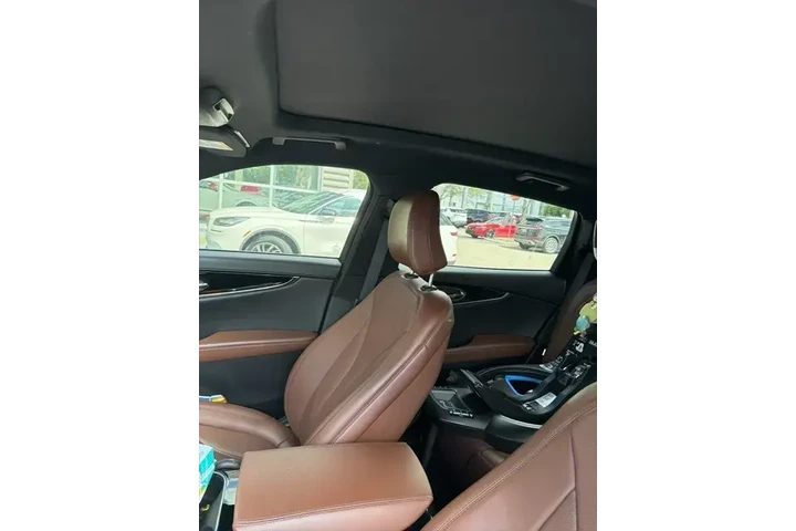 $38590 : Lincoln Nautilus 2023 AWD Re image 4