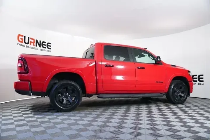 $37486 : Ram 1500 2025 4x4 Big Horn 4 image 3