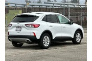 $19990 : Ford Escape 2022 SE 4dr SUV thumbnail
