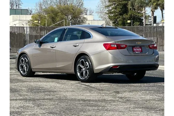 $18990 : Chevrolet Malibu 2023 LT 4dr image 5
