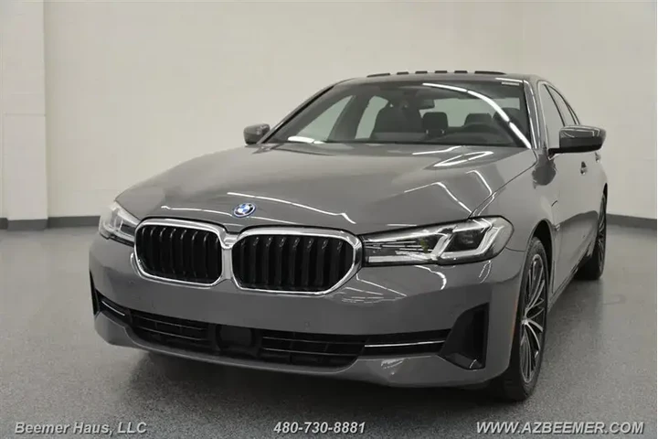 $30998 : BMW 5 Series 2022 530e 4dr S image 1