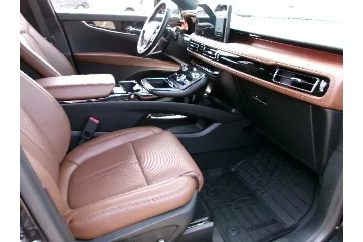 $39996 : Lincoln Nautilus 2023 AWD Re image 5