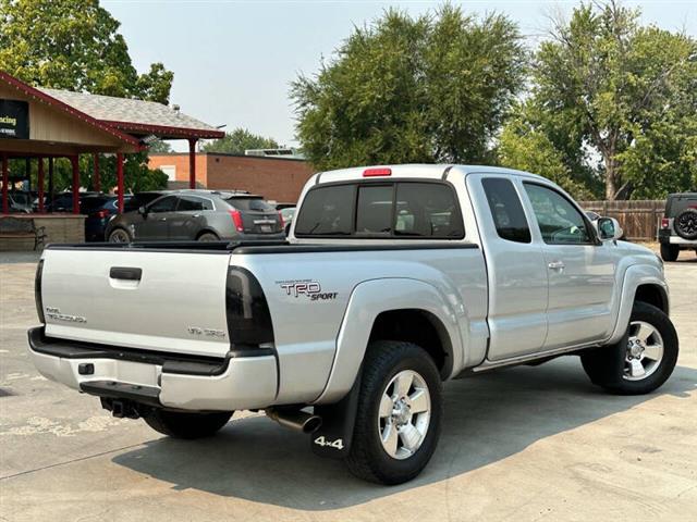 $14975 : 2007 Tacoma V6 image 4