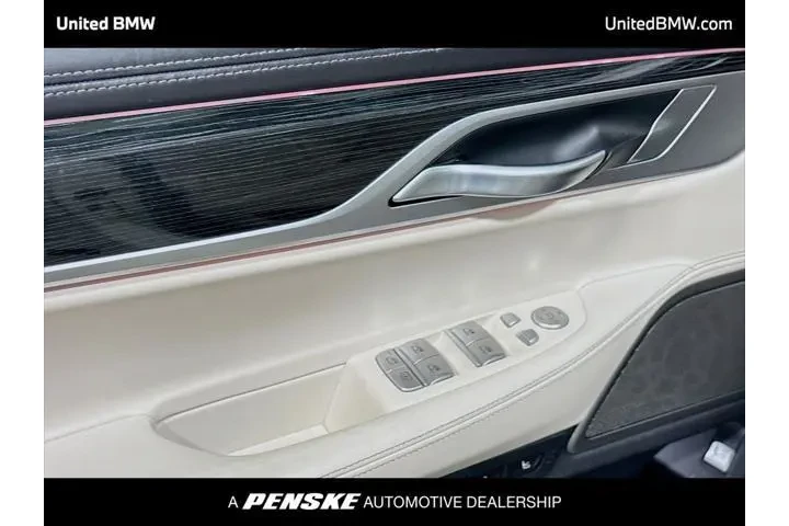 $35960 : BMW 7 Series 2021 740i 4dr S image 3