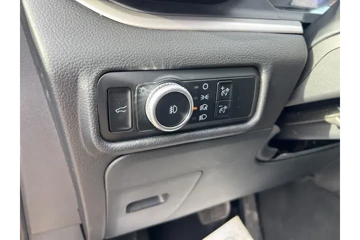 $28074 : Ford Explorer 2023 AWD XLT 4 image 8